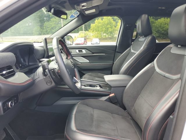 Certified 2025 Ford Explorer ST AWD/4WD image 13