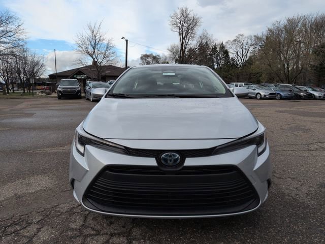 Used 2024 Toyota Corolla LE AWD/4WD image 8