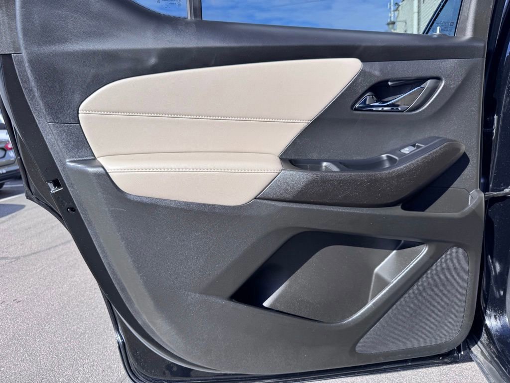 Used 2023 Chevrolet Traverse LS w/ Safety Package image 26
