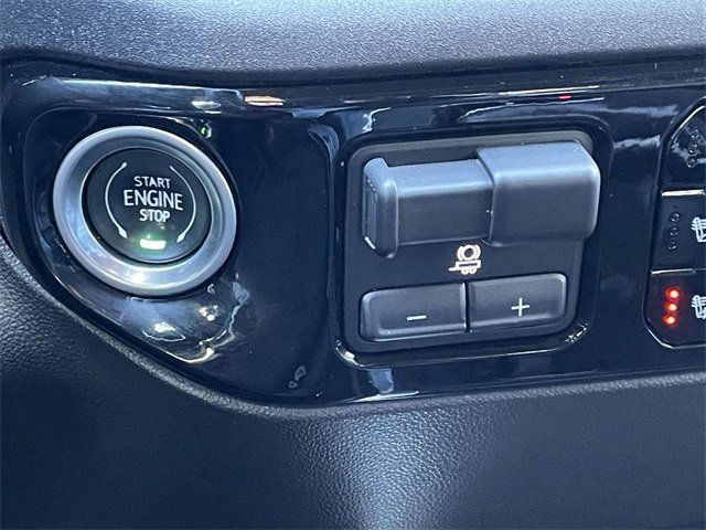 Used 2022 GMC Sierra 1500 SLT w/ SLT Premium Plus Package image 22