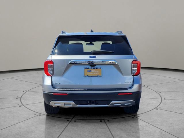 Certified 2023 Ford Explorer XLT w/ Equipment Group 202A AWD/4WD image 3