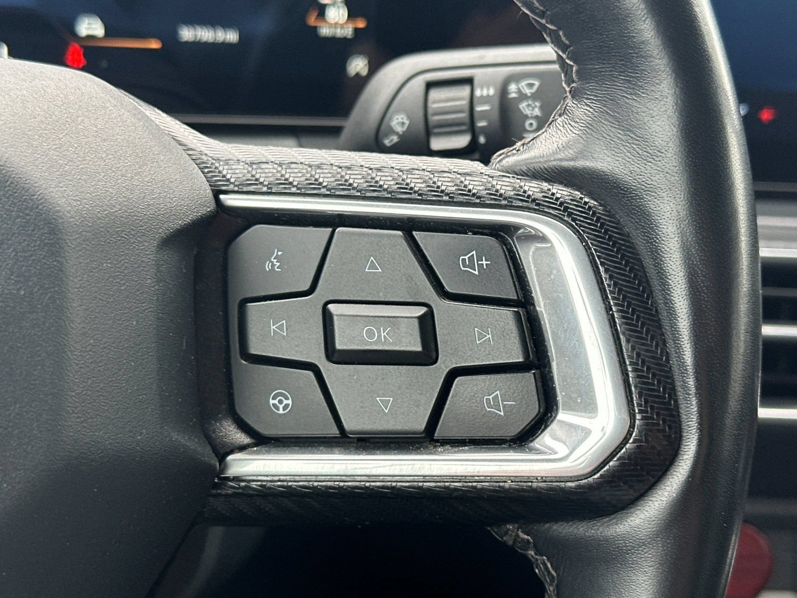 Certified 2025 Ford Mustang Premium RWD image 28
