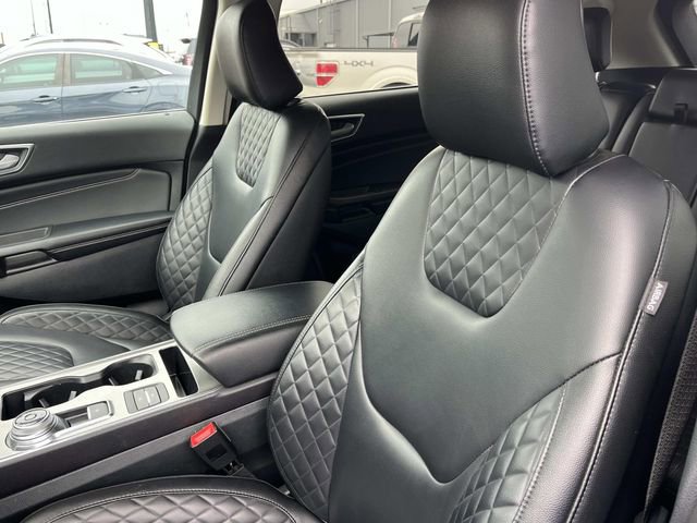 Certified 2024 Ford Edge Titanium image 30