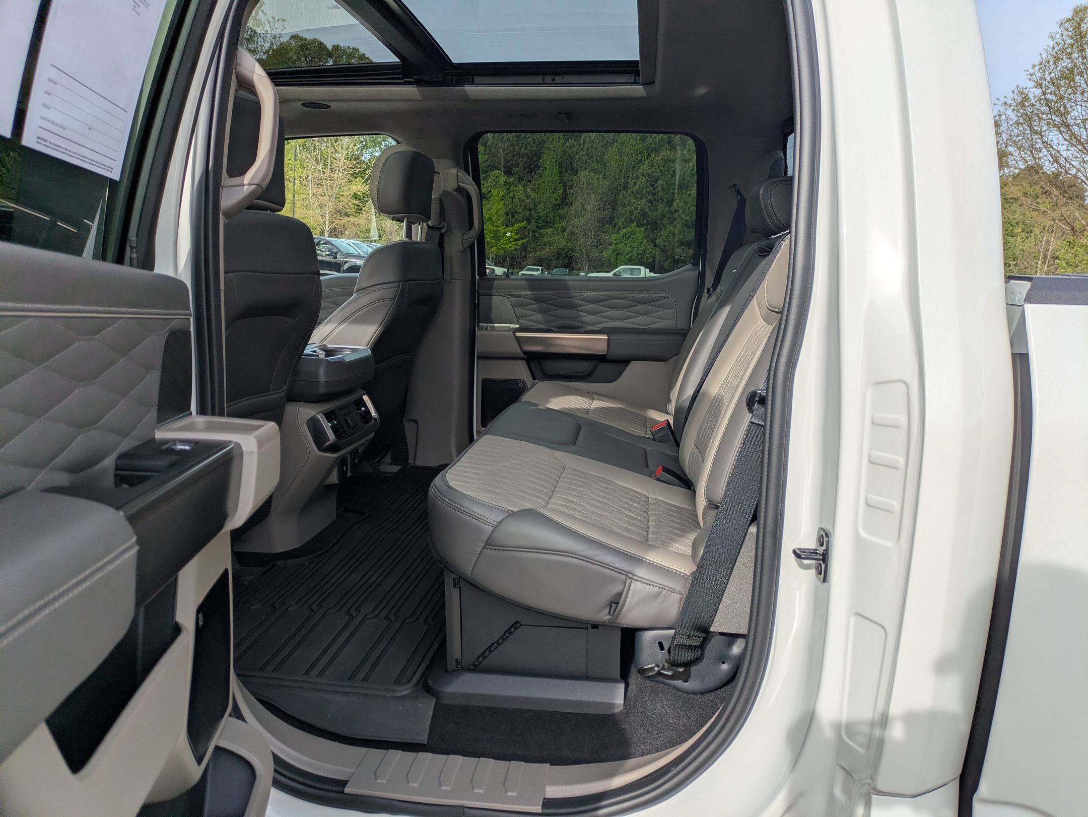 Certified 2025 Ford F150 Platinum w/ Equipment Group 703A Plus image 32