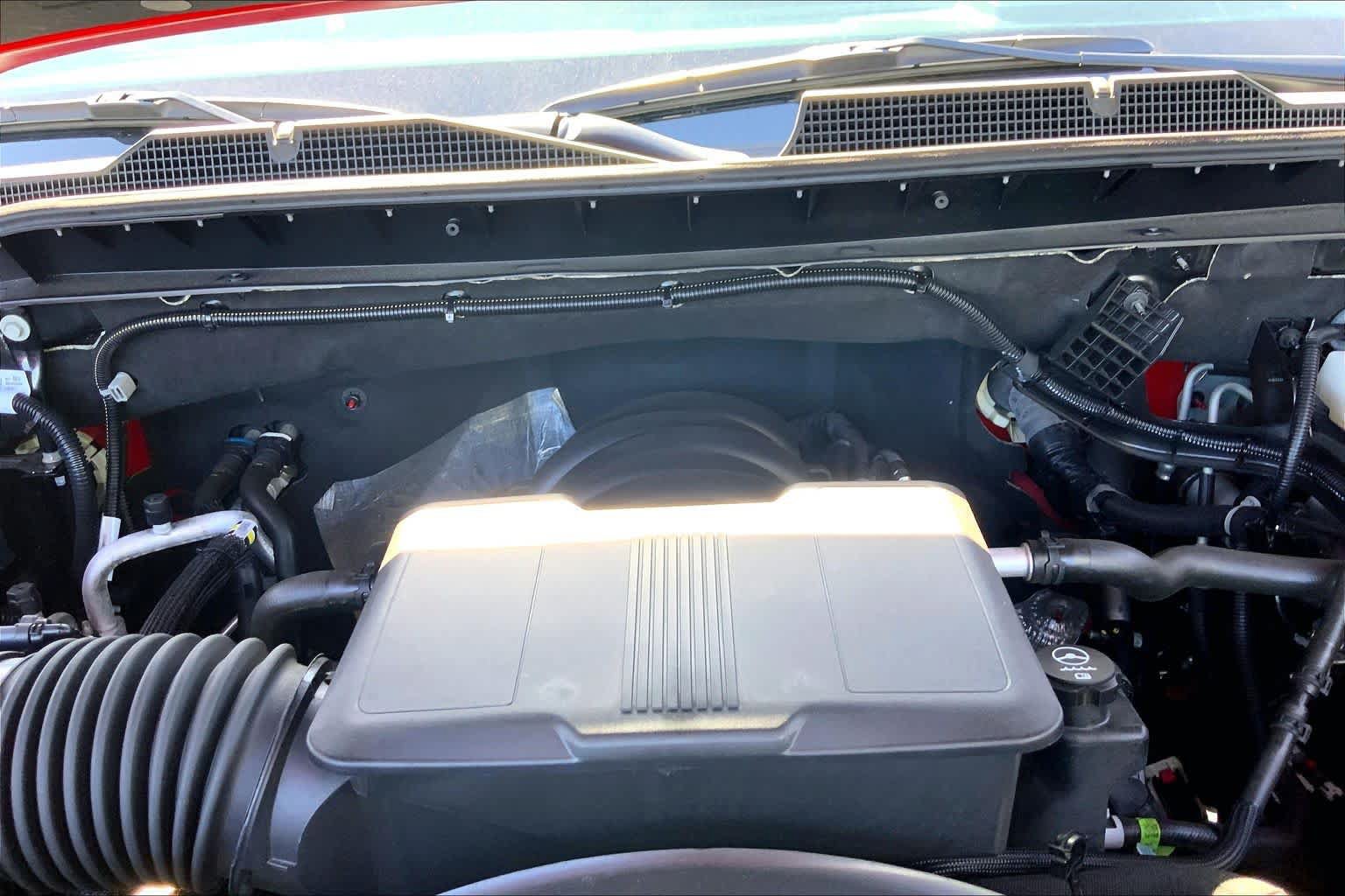 Used 2025 Chevrolet Silverado 2500 ZR2 w/ Technology Package AWD/4WD image 32