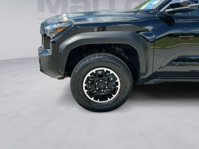 Used 2025 Toyota Tacoma TRD Off-Road w/ TRD Off Road Upgrade Package AWD/4WD image 9