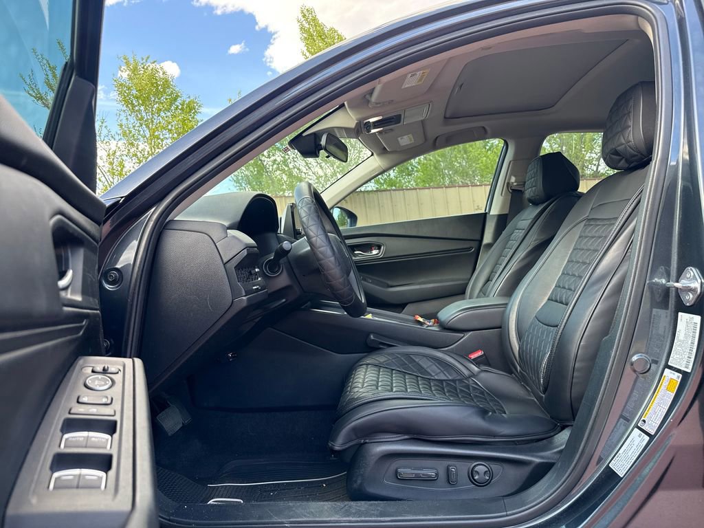 Used 2023 Honda Accord EX image 12