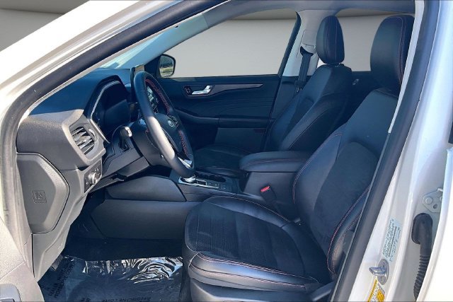 Certified 2022 Ford Escape SEL w/ SEL Stealth AWD Package image 21