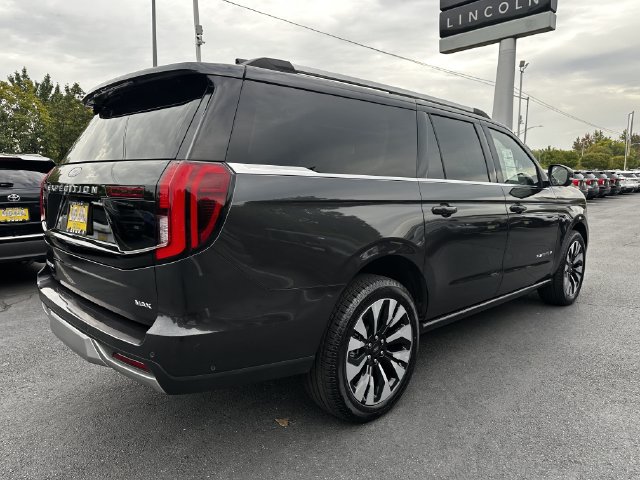 Certified 2025 Ford Expedition Max Platinum w/ Driver's Package AWD/4WD image 5
