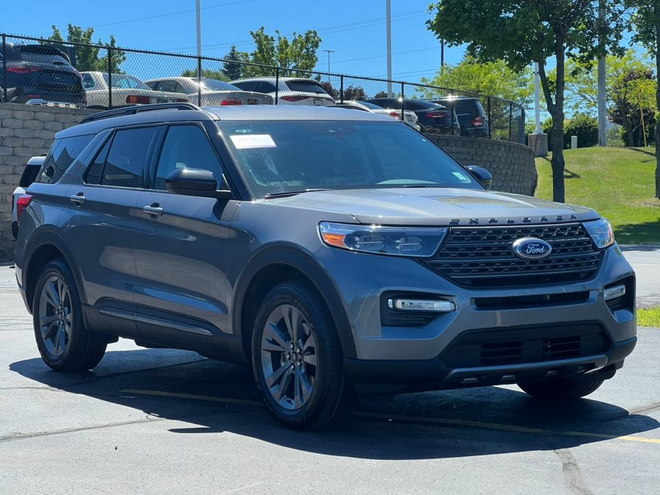 Certified 2023 Ford Explorer XLT w/ Equipment Group 202A AWD/4WD image 40