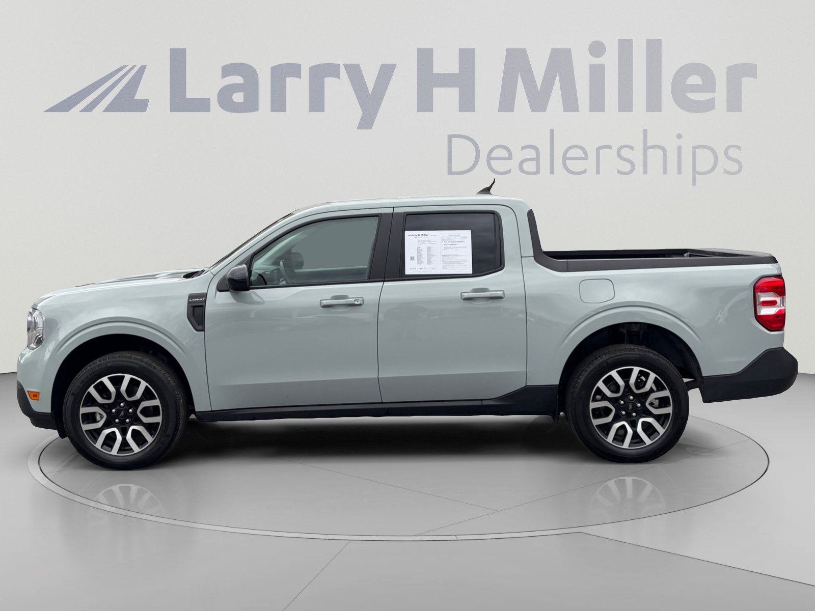 Certified 2024 Ford Maverick Lariat w/ 4K Tow Package AWD/4WD image 2
