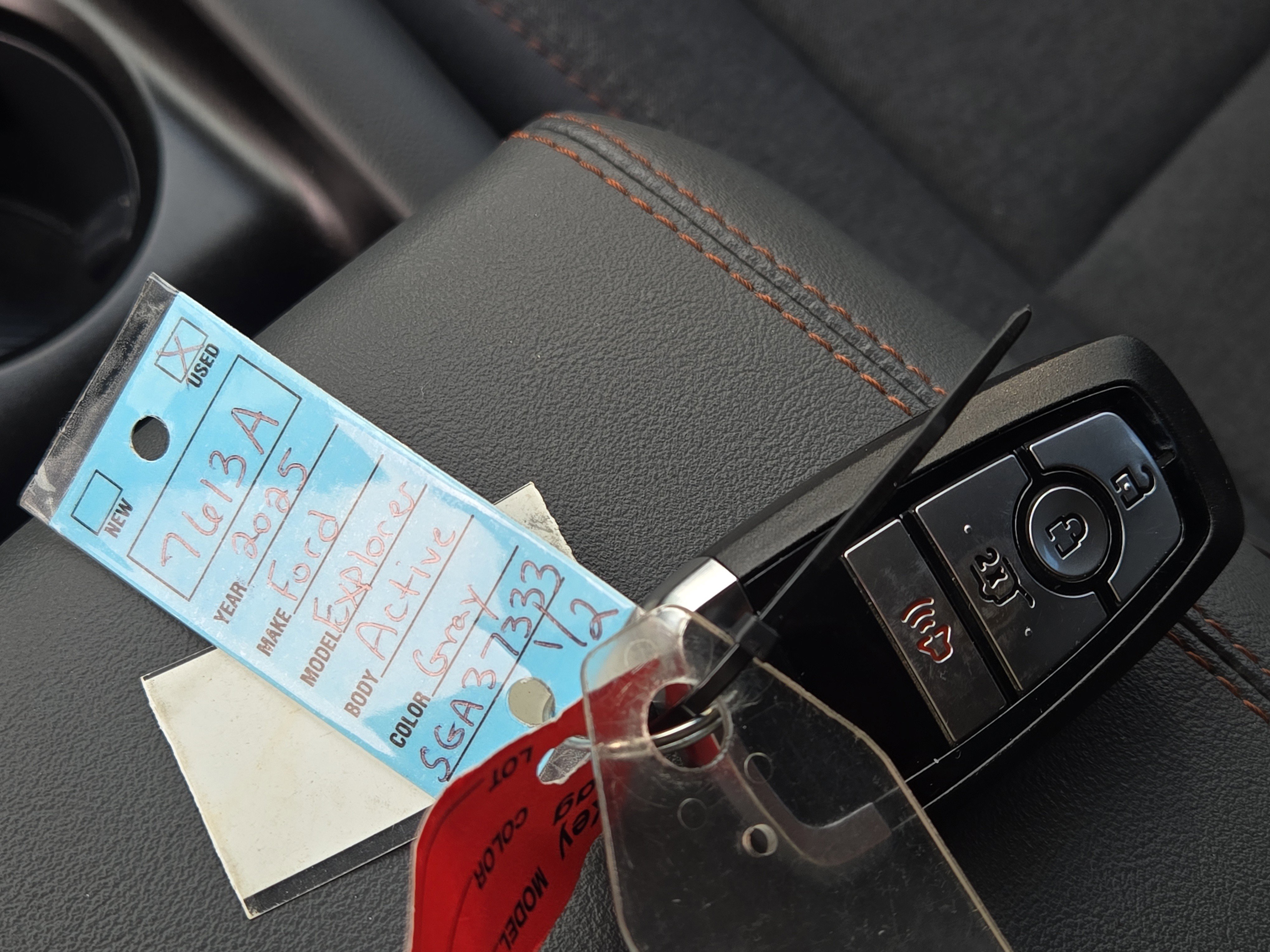 Certified 2025 Ford Explorer Active image 32