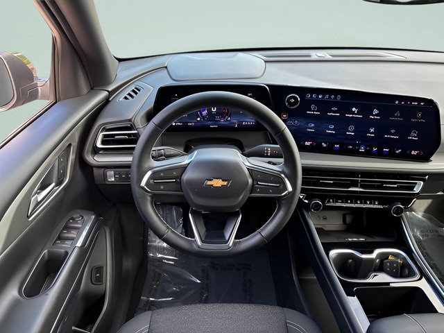 Used 2025 Chevrolet Traverse LT AWD/4WD image 8