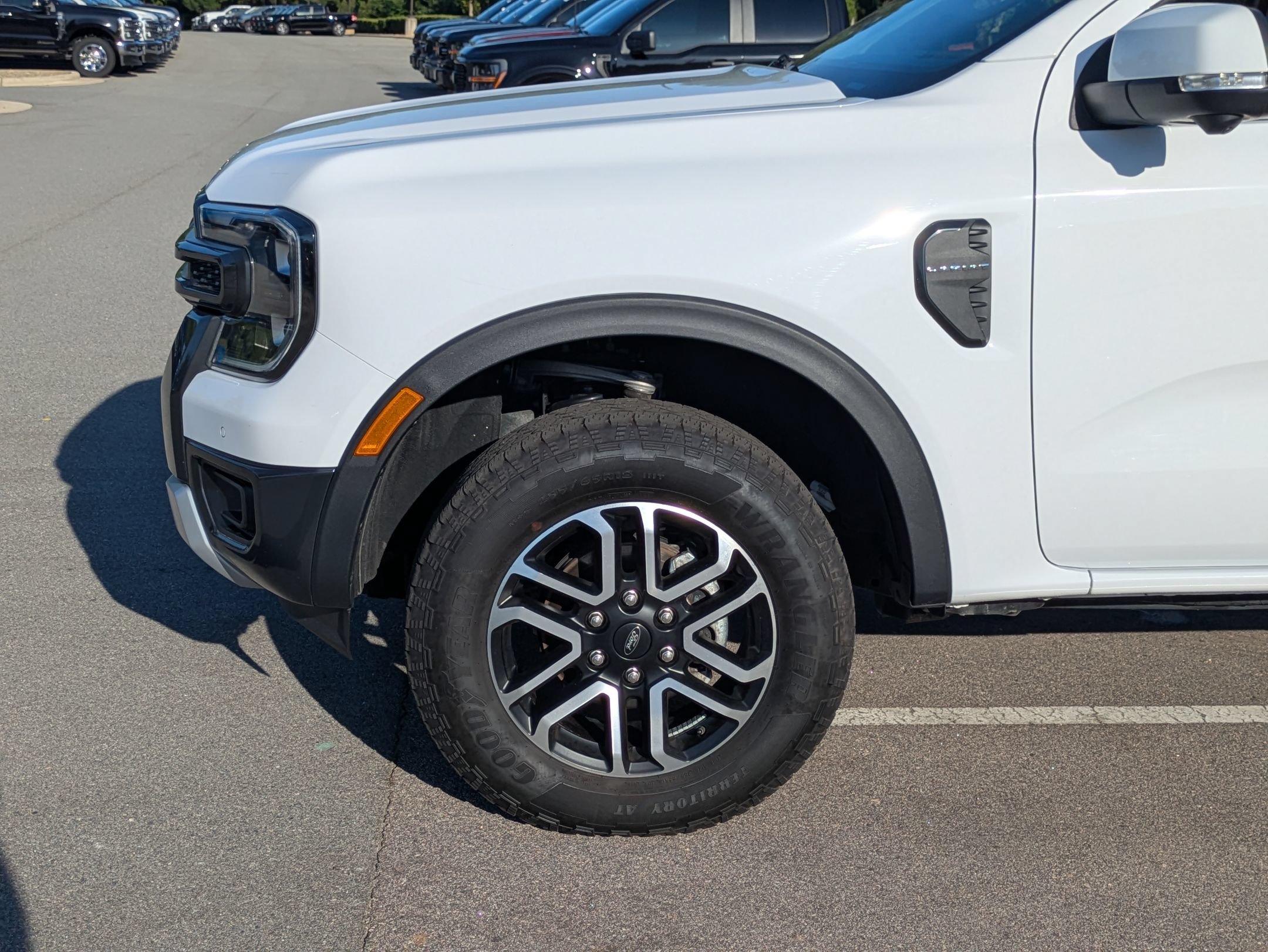 Certified 2025 Ford Ranger Lariat w/ Advanced Towing Package AWD/4WD image 11
