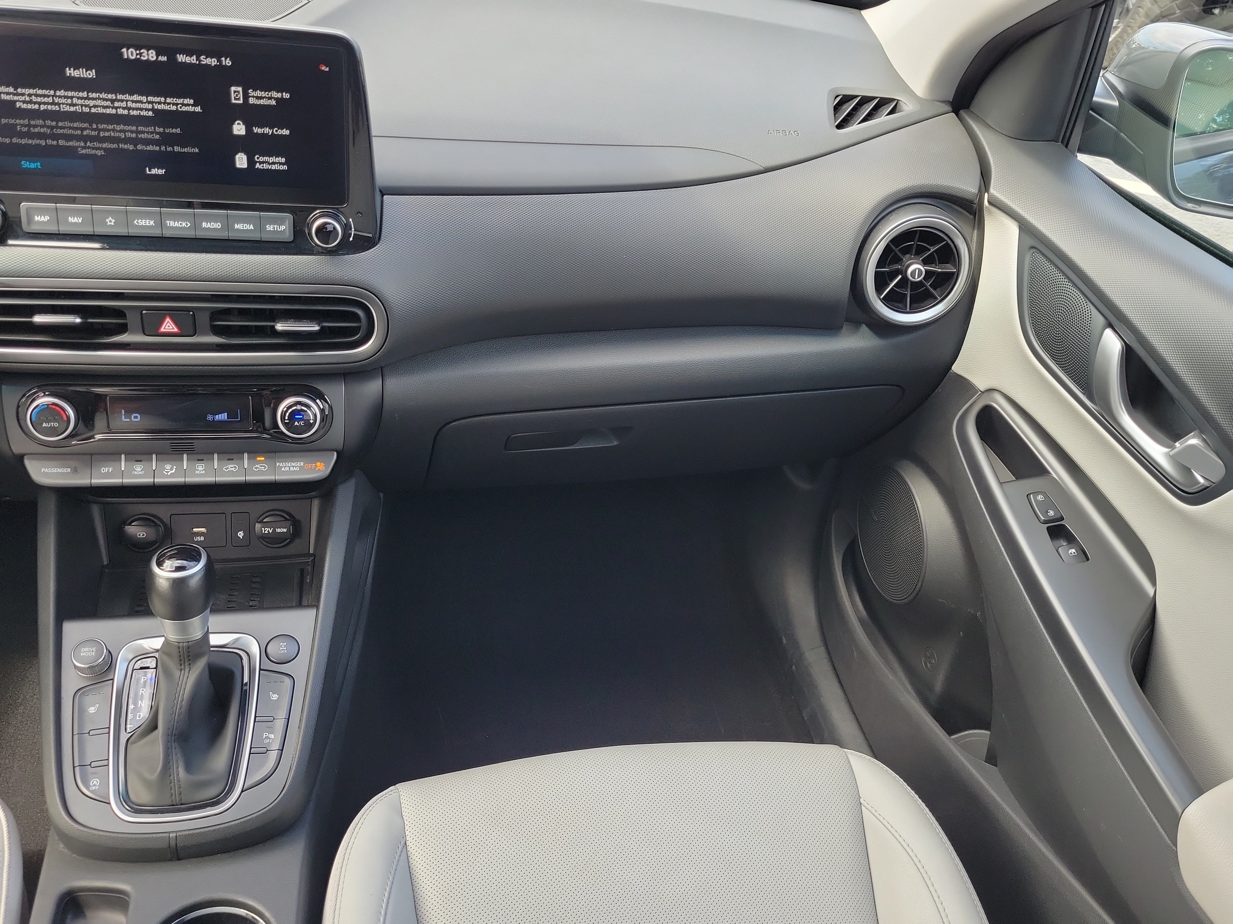 Used 2023 Hyundai Kona Limited AWD/4WD image 16