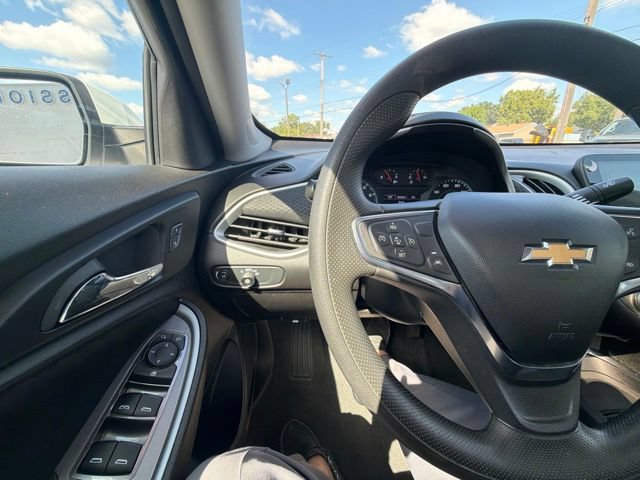 Used 2024 Chevrolet Malibu LT FWD image 30