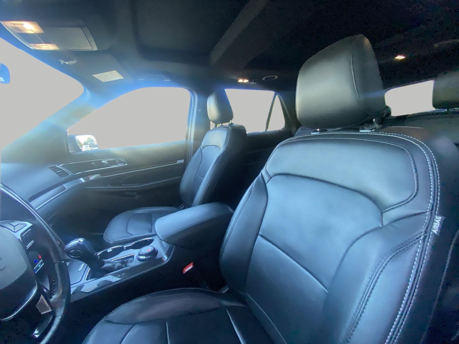 Certified 2019 Ford Explorer Limited AWD/4WD image 15