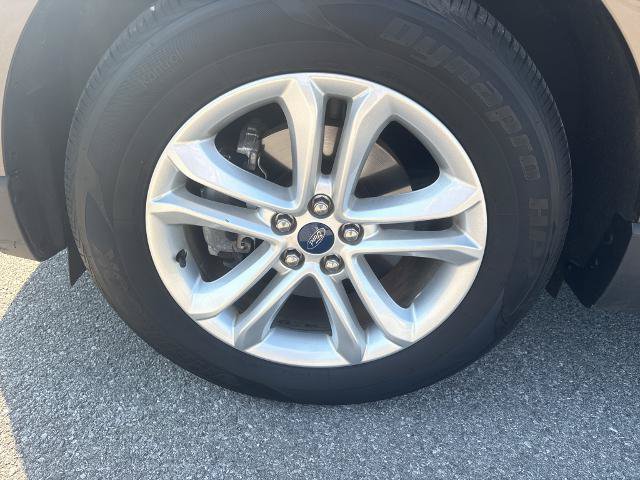 Certified 2019 Ford Edge SEL w/ Equipment Group 201A FWD image 34
