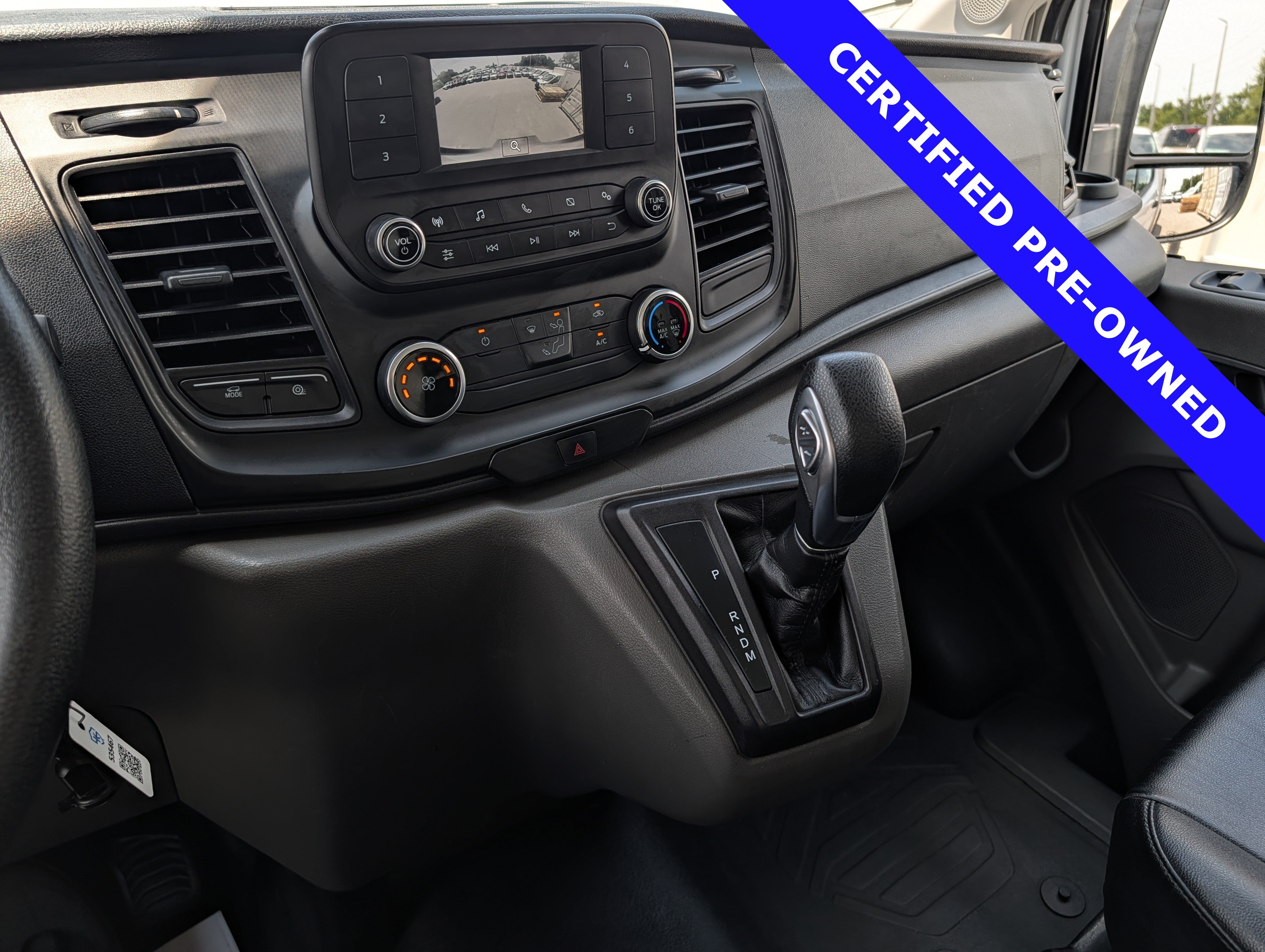 Certified 2022 Ford Transit 350 DRW RWD image 27