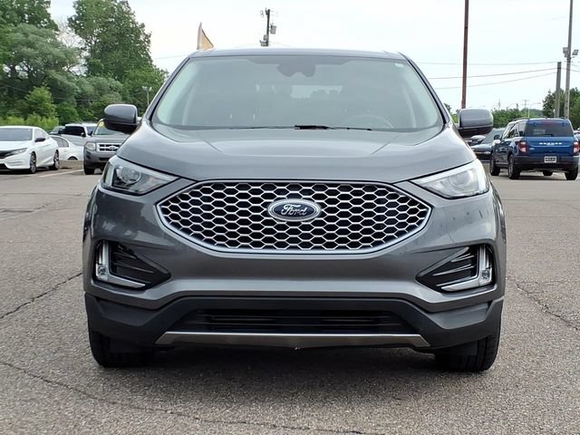 Certified 2023 Ford Edge SEL w/ Convenience Package AWD/4WD image 2