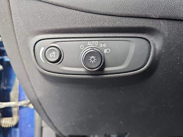 Used 2022 Chevrolet Equinox LT FWD image 22