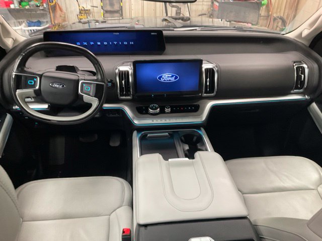 Certified 2025 Ford Expedition Max Platinum AWD/4WD image 10