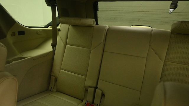 Used 2023 Cadillac Escalade Premium Luxury Platinum w/ Heavy-Duty Trailer Package AWD/4WD image 12