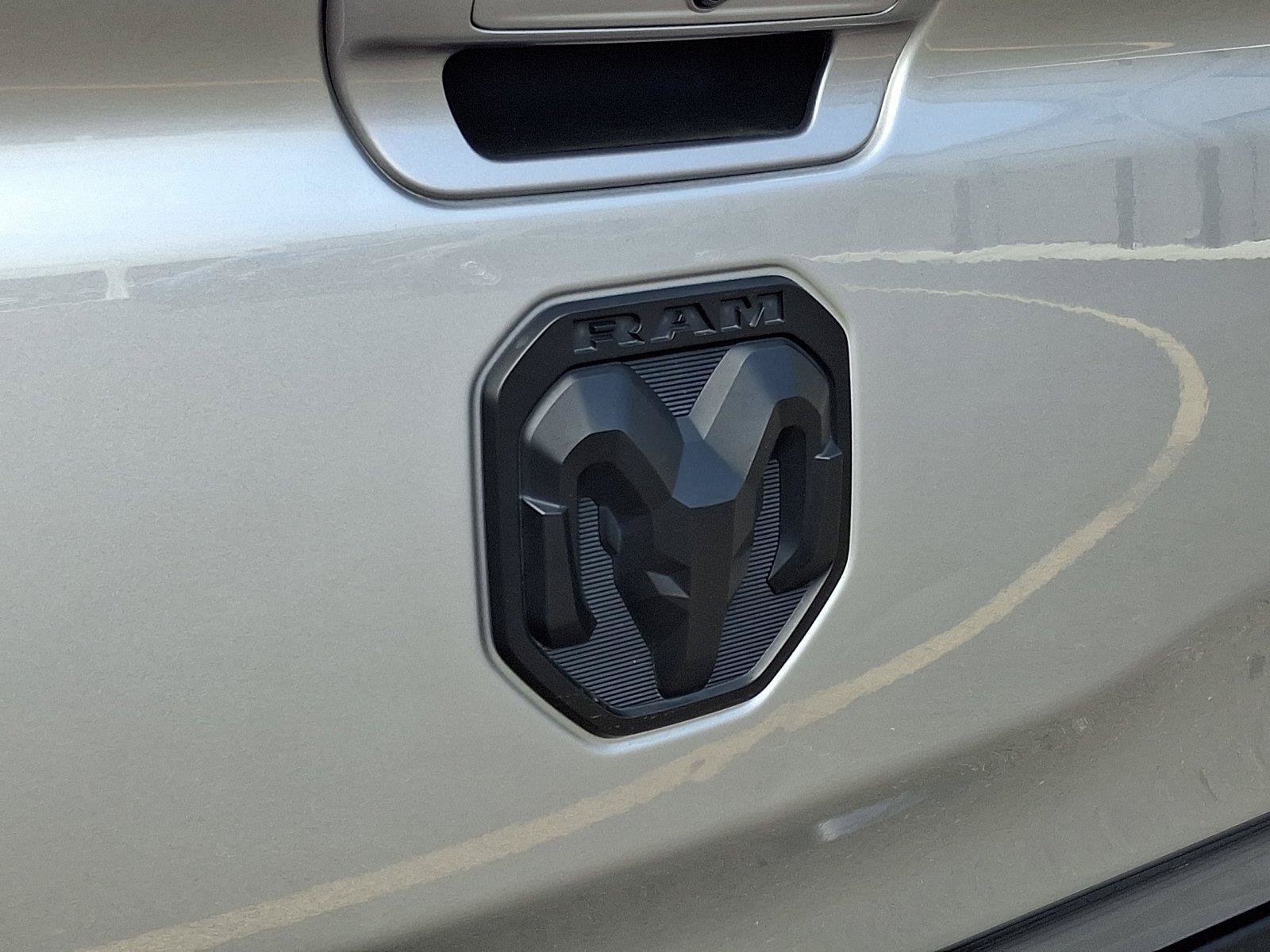 Used 2022 RAM 1500 Big Horn AWD/4WD image 30