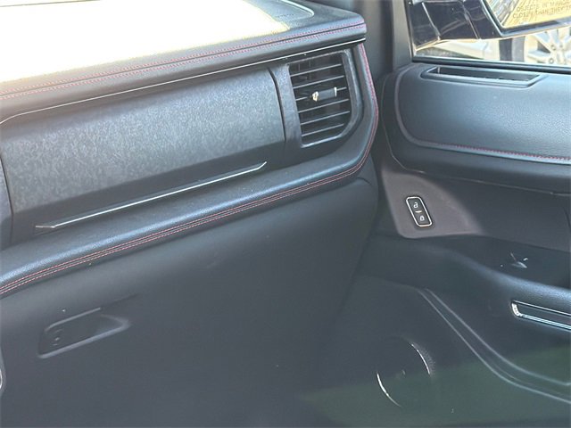 Certified 2022 Ford Expedition Limited image 12