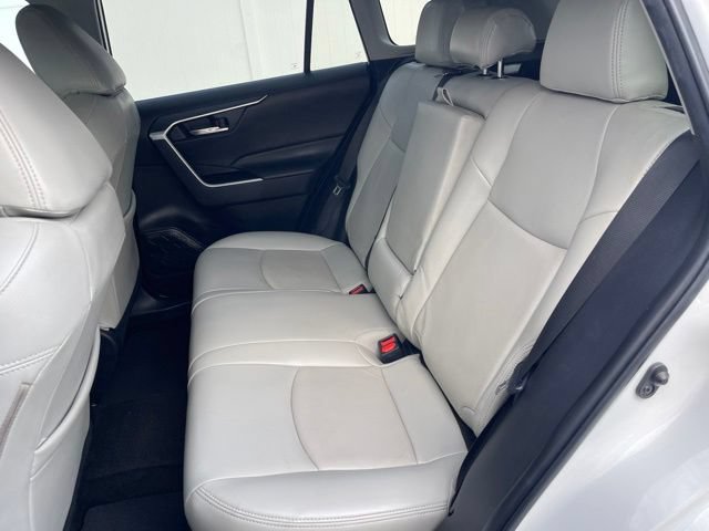 Used 2022 Toyota RAV4 XLE AWD/4WD image 18