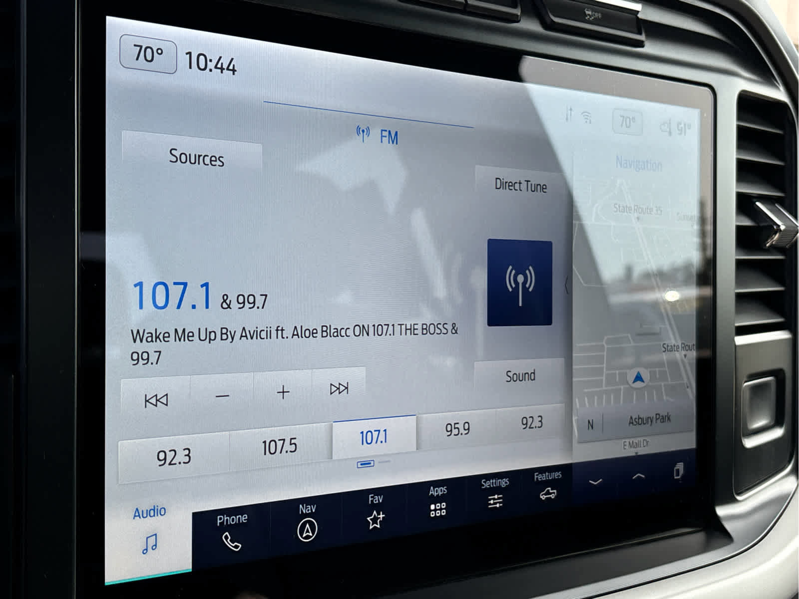 Certified 2022 Ford F150 XLT w/ Equipment Group 302A High image 23