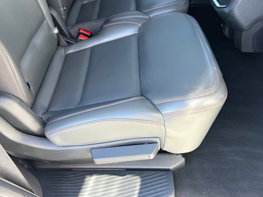 Certified 2025 Ford Expedition Active AWD/4WD image 19