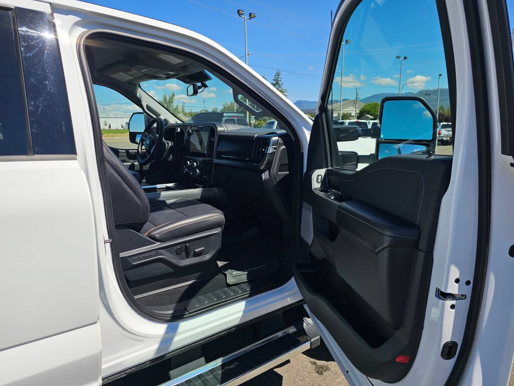 Certified 2025 Ford F350 Lariat AWD/4WD image 13