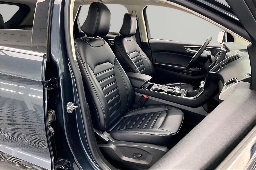 Certified 2023 Ford Edge SEL w/ Convenience Package AWD/4WD image 9