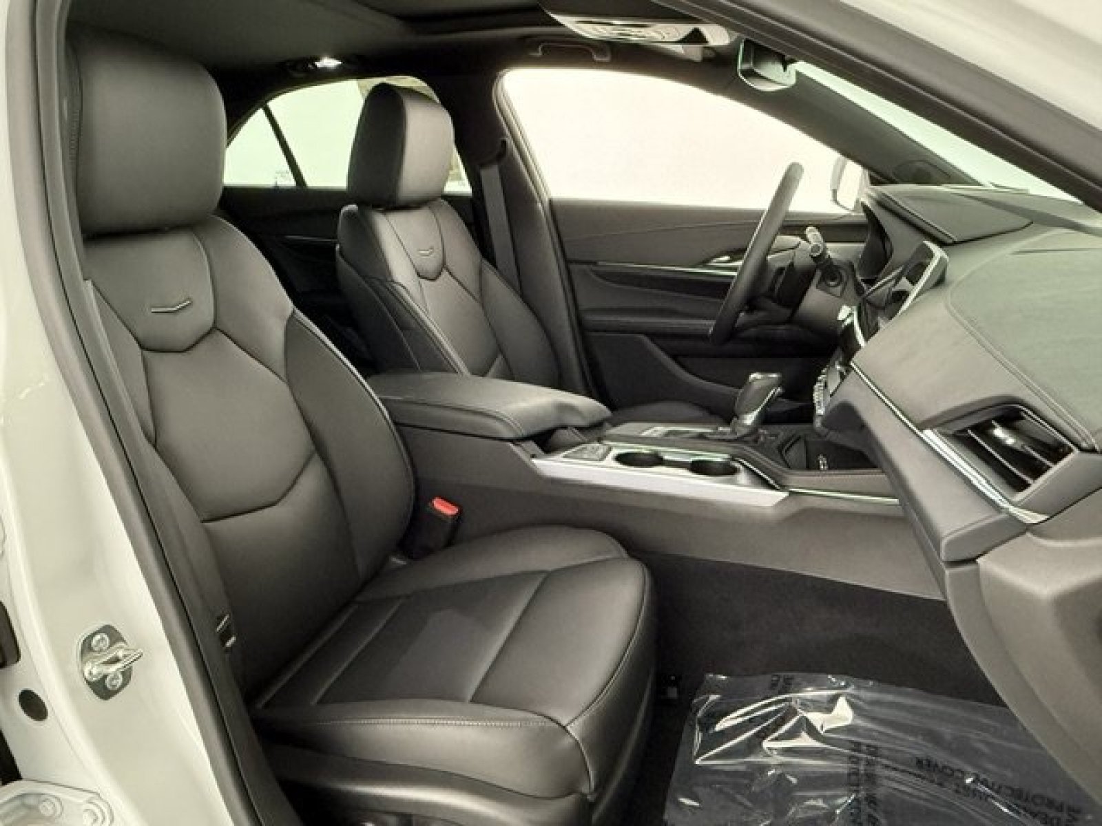 Used 2026 Cadillac CT4 Premium Luxury RWD image 18