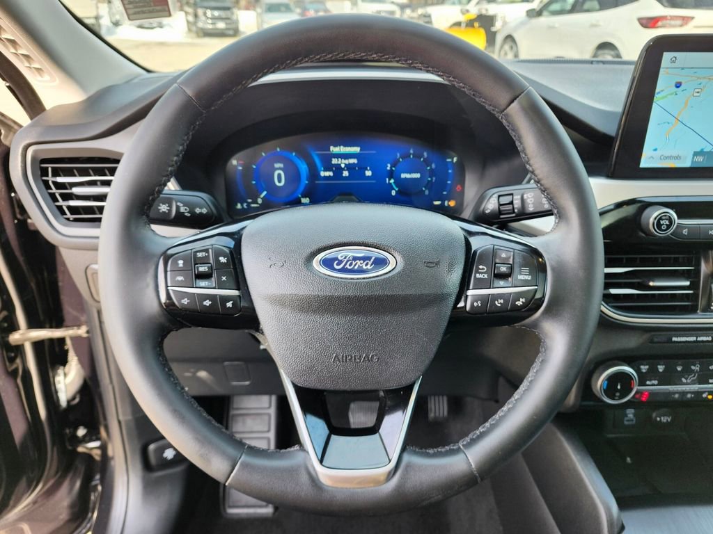 Certified 2022 Ford Escape SEL w/ Technology Package image 29