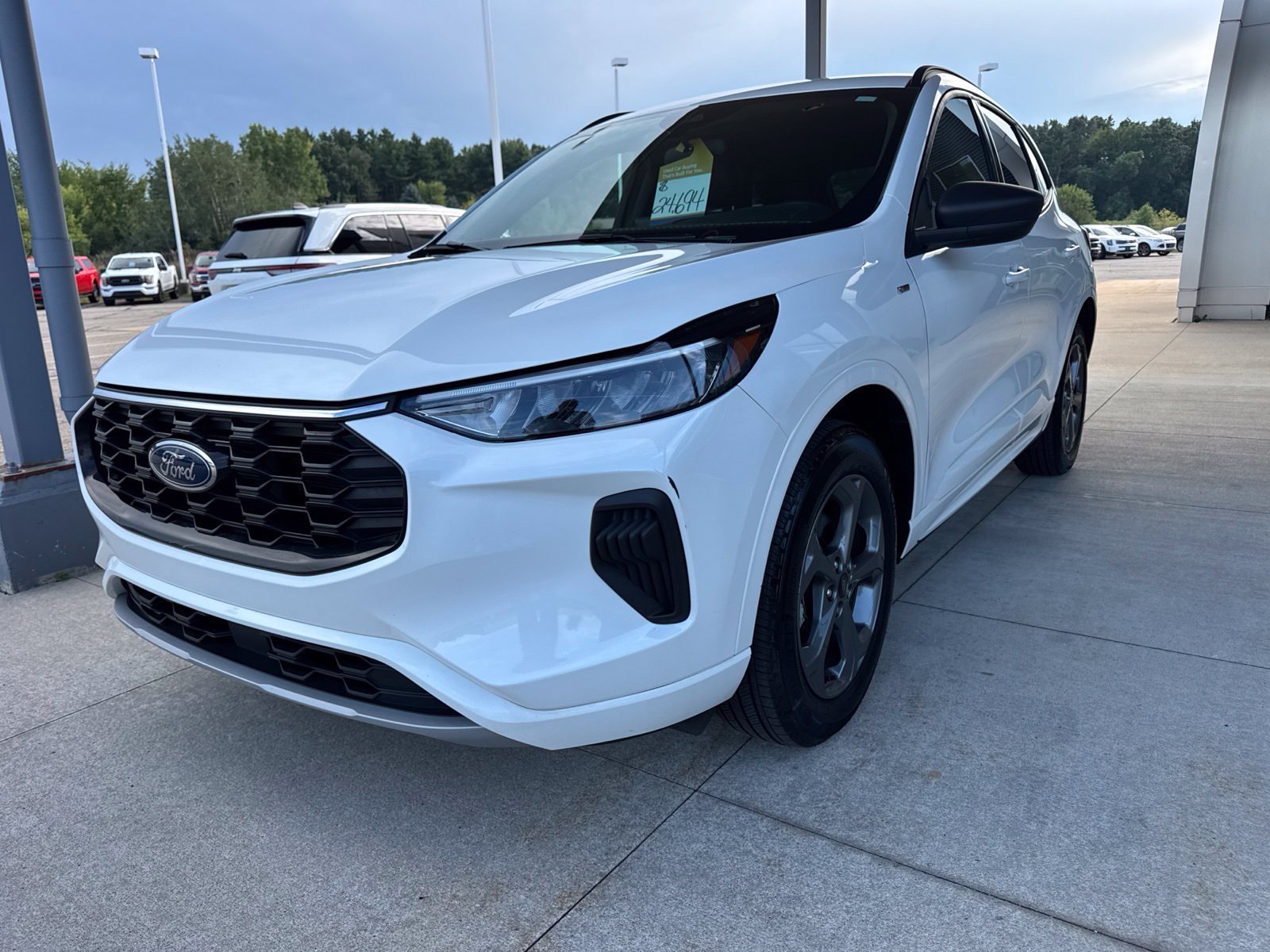 Certified 2024 Ford Escape ST-Line w/ Tech Pack #1 AWD/4WD image 3