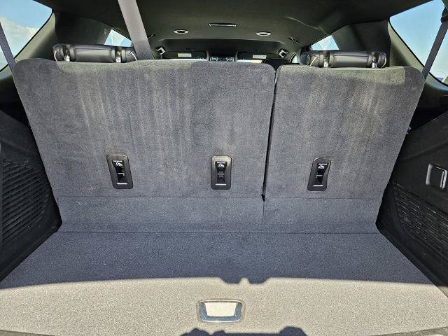 Used 2024 Chevrolet Tahoe Premier AWD/4WD image 15