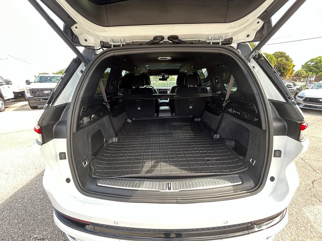 Used 2023 Jeep Grand Cherokee L Summit AWD/4WD image 32
