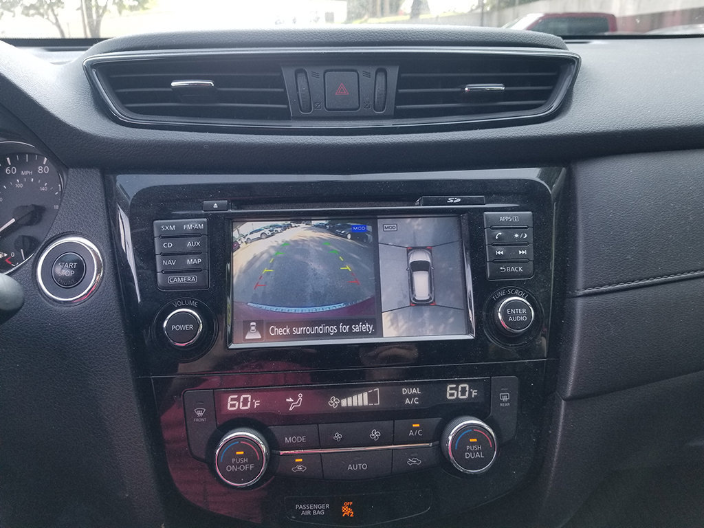 Used 2017 Nissan Rogue SV w/ SV Premium Package AWD/4WD image 9