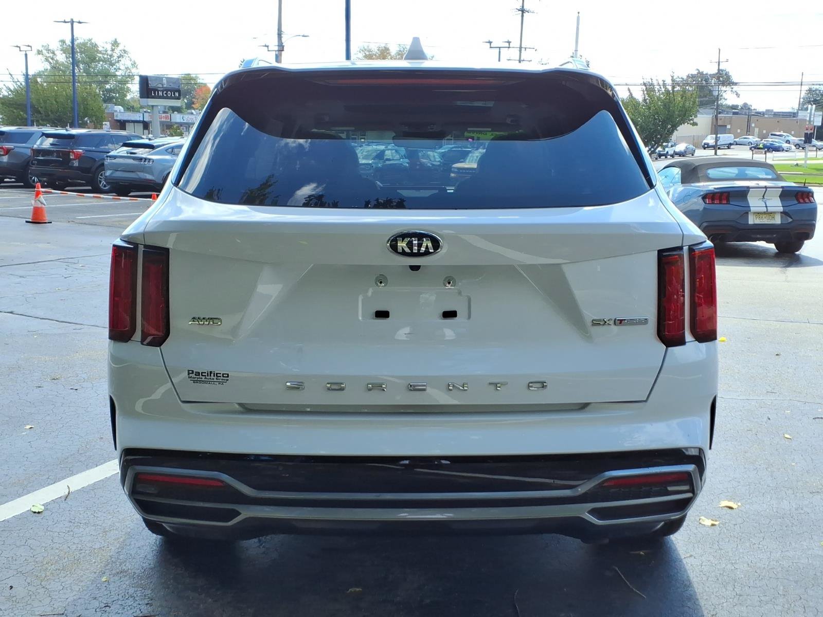 Used 2021 Kia Sorento AWD image 4