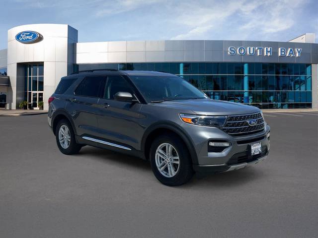 Certified 2023 Ford Explorer XLT w/ Equipment Group 202A RWD image 7