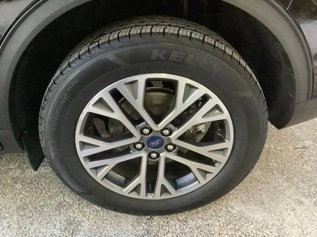 Certified 2020 Ford Escape SEL image 35