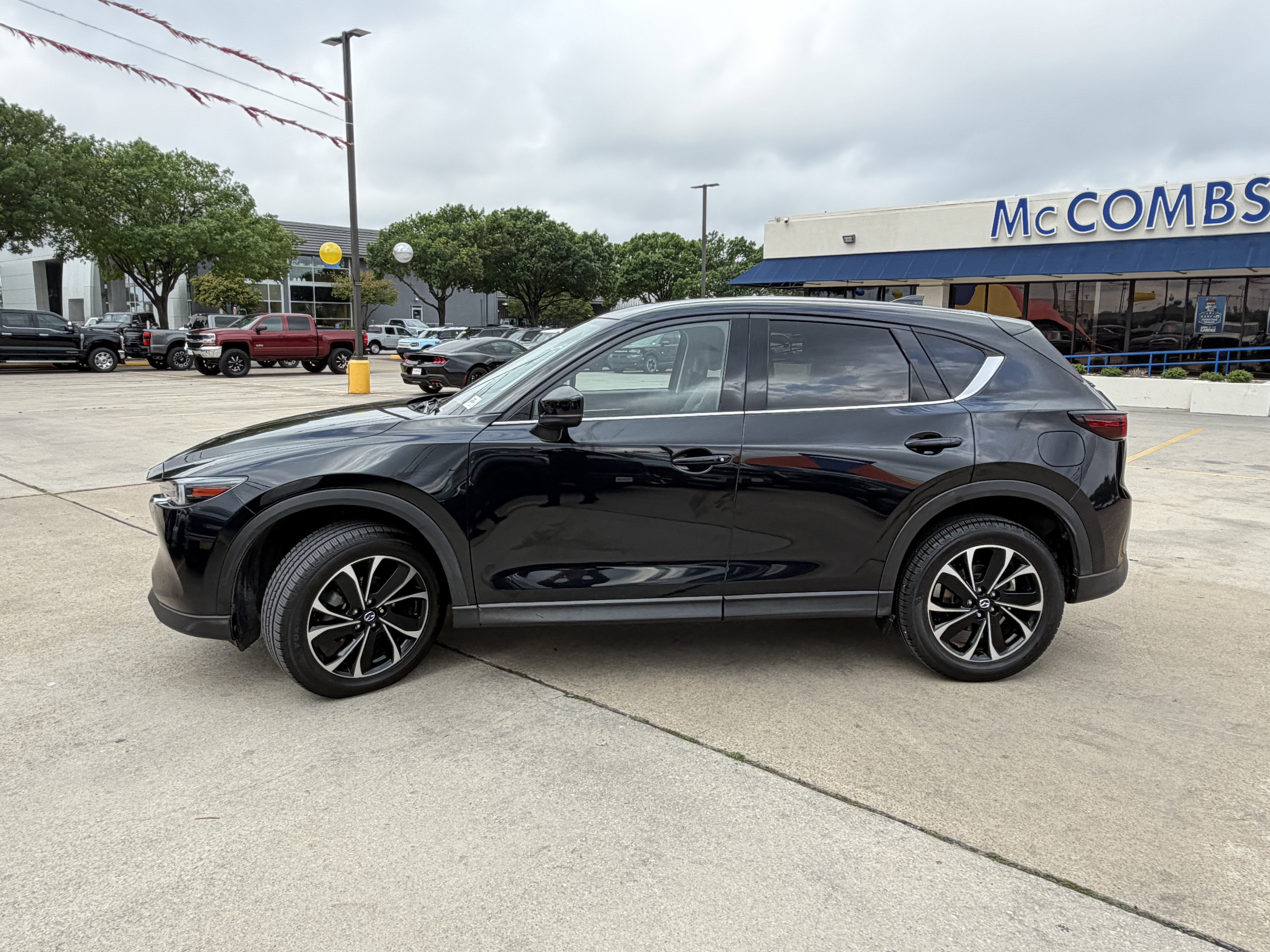Used 2023 MAZDA CX-5 AWD 2.5 S w/ Premium Plus Pkg image 7