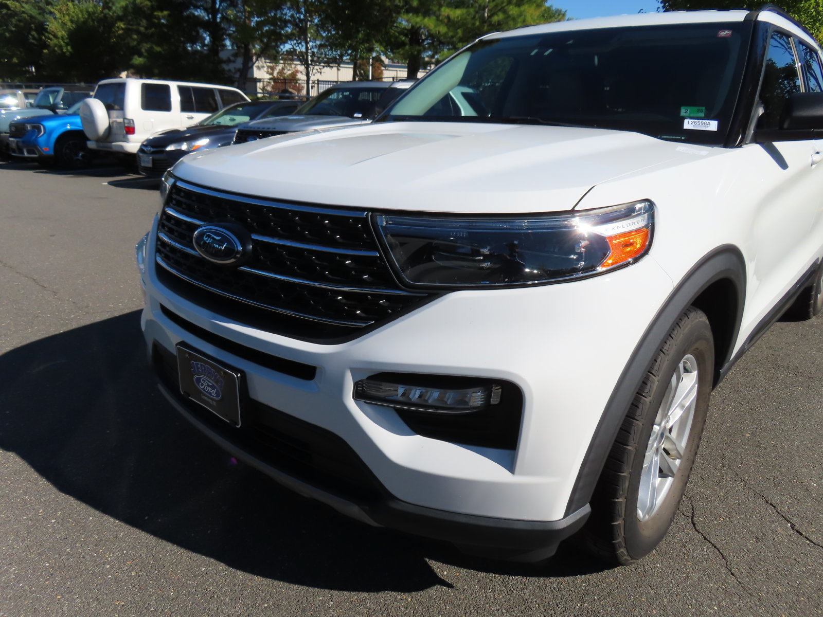 Certified 2020 Ford Explorer XLT w/ Equipment Group 202A AWD/4WD image 9