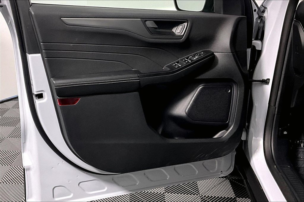 Certified 2026 Ford Escape Active FWD image 23