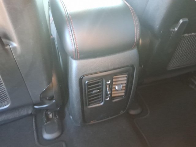Used 2025 Dodge Durango GT AWD/4WD image 13