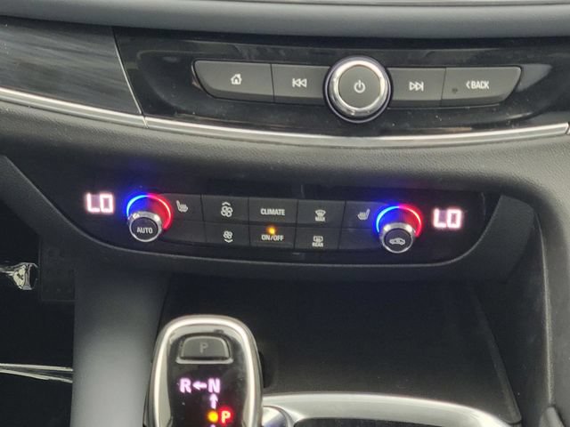 Used 2019 Buick Enclave Essence FWD image 23