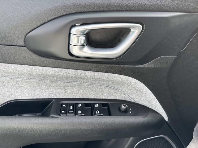 Used 2023 Jeep Compass Sport image 19