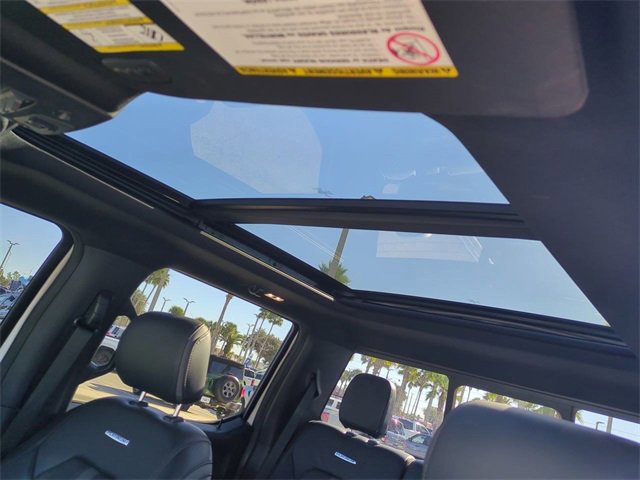 Certified 2022 Ford F450 Platinum w/ FX4 Off-Road Package image 19